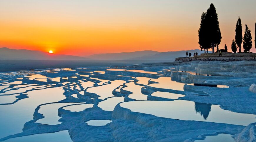 Salda Gölü Pamukkale Çeşme Alaçatı Turu / 1 Gece Otel Konaklamalı