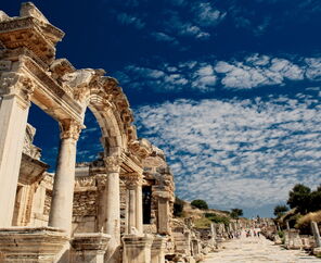 Ramazan Bayramı Özel İzmir Çeşme Alaçatı Kuşadası Şirince Efes Pamukkale Turu / 2 Gece Otel Konaklamalı