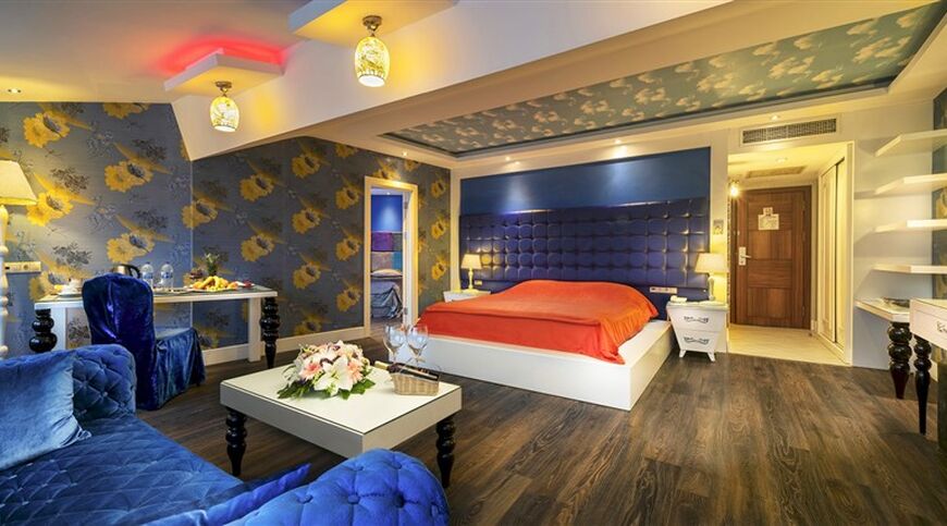 Rox Royal Beach Hotel Antalya Kemer 4 Gece Konaklamalı