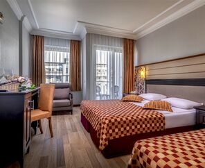 Rox Royal Beach Hotel Antalya Kemer 4 Gece Konaklamalı