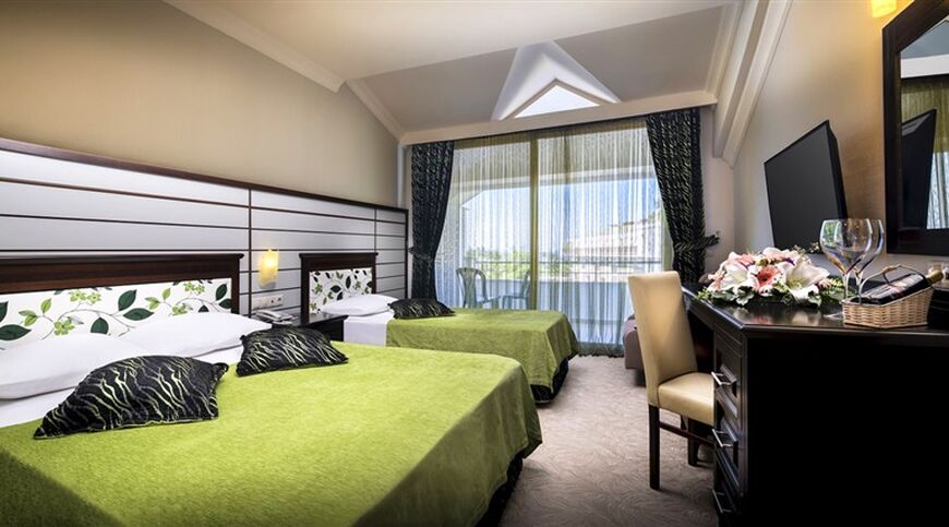 Rox Royal Beach Hotel Antalya Kemer 4 Gece Konaklamalı