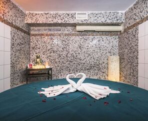 Rox Royal Beach Hotel Antalya Kemer 4 Gece Konaklamalı